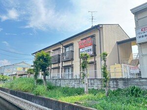 ハイツ河田２外観写真