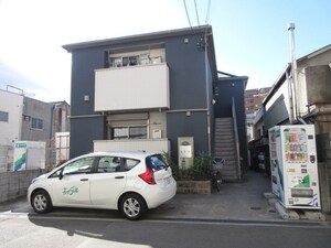 レオ－ネ外観写真