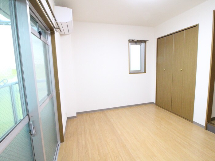 物件内観写真8　(居室)