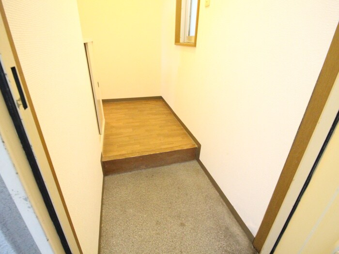 物件内観写真21　(玄関)