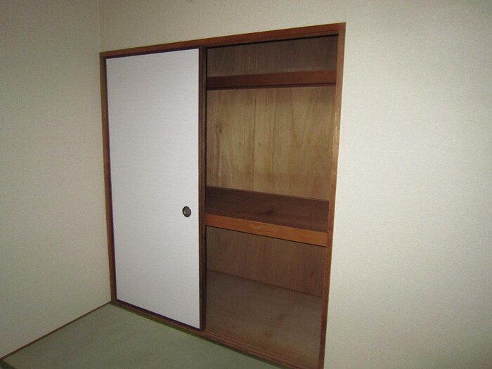 物件内観写真10　(収納)