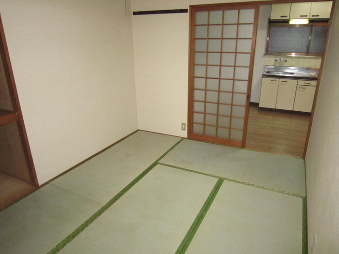 物件内観写真11　(居室)