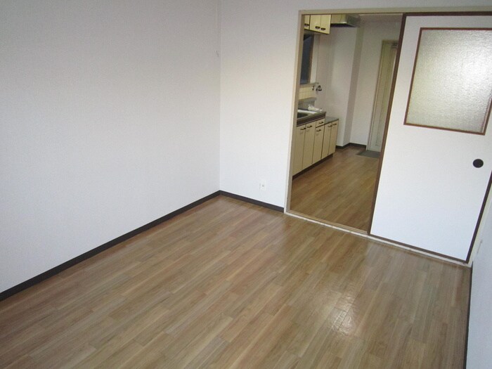 物件内観写真13　(居室)