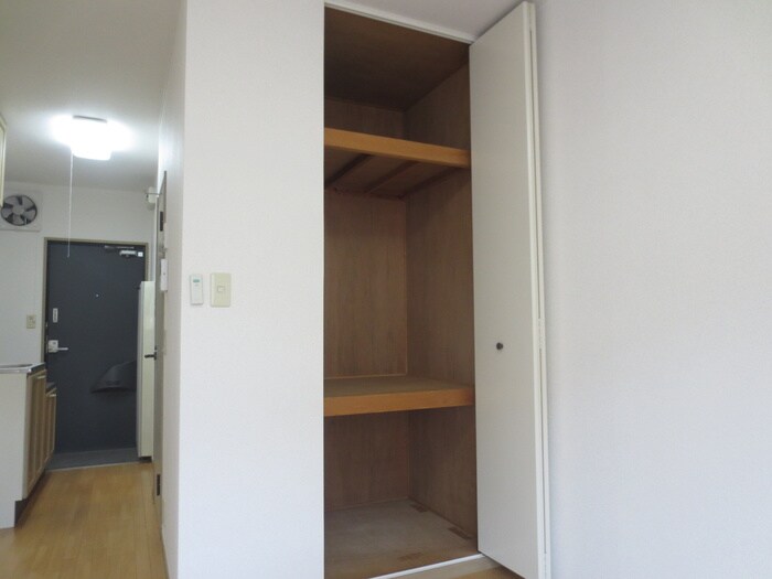 物件内観写真9　(収納)