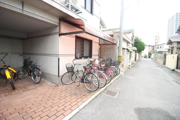 駐輪場