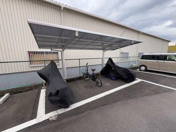 バイク置き場