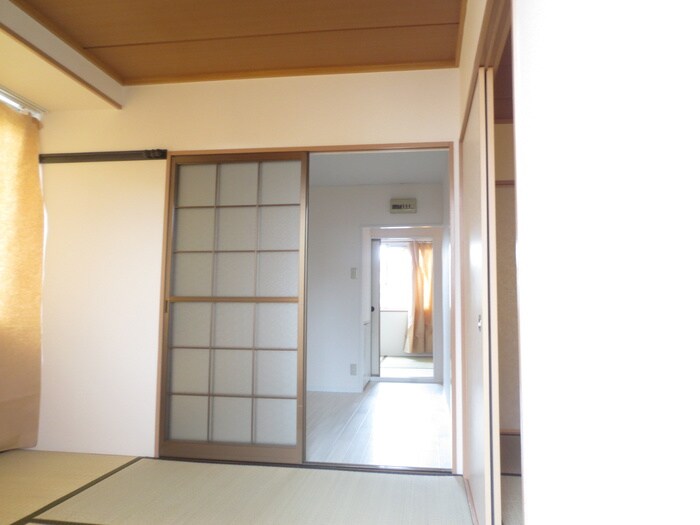 物件内観写真10　(居室)