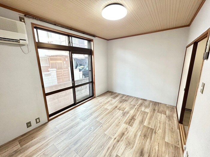 物件内観写真8　(居室)