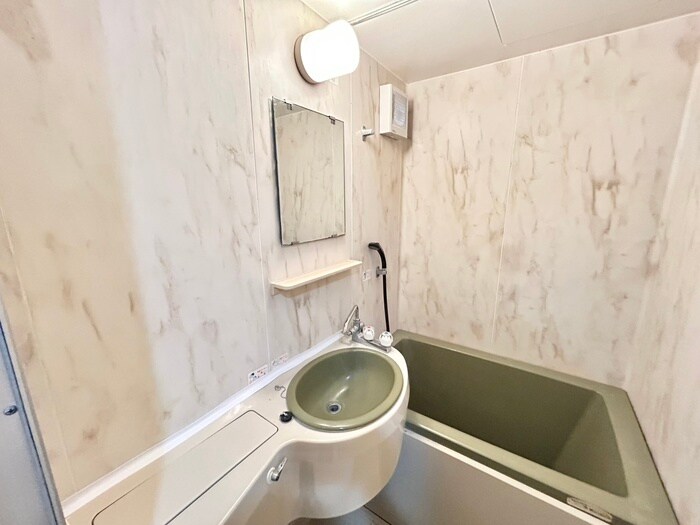 物件内観写真13　(洗面)