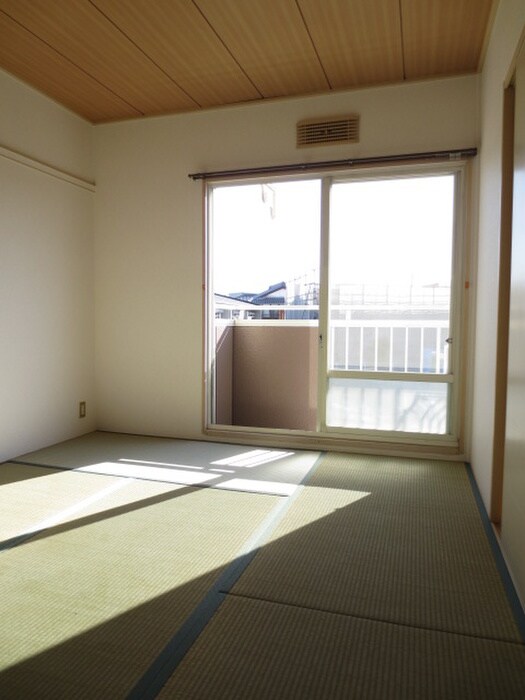 物件内観写真16　(居室)