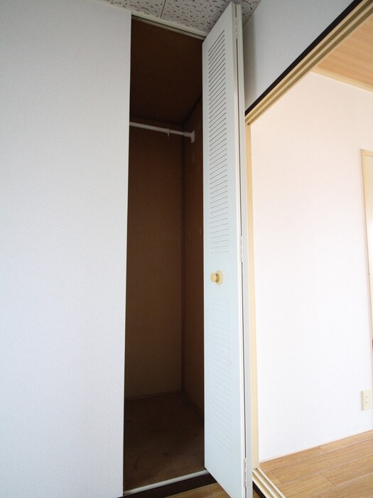 物件内観写真17　(収納)