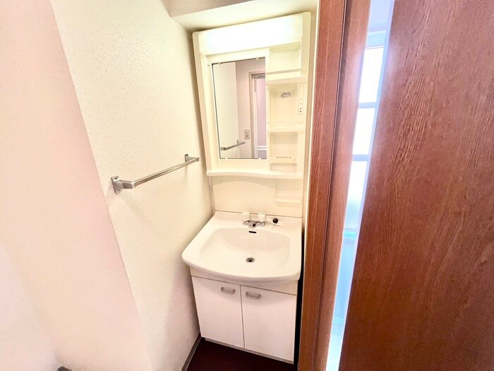 物件内観写真13　(洗面)