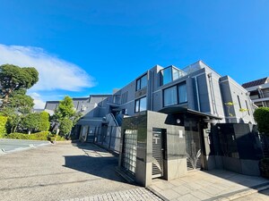 ロイヤル山芦屋外観写真