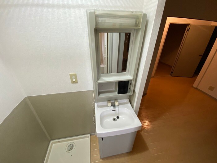 物件内観写真13　(洗面)
