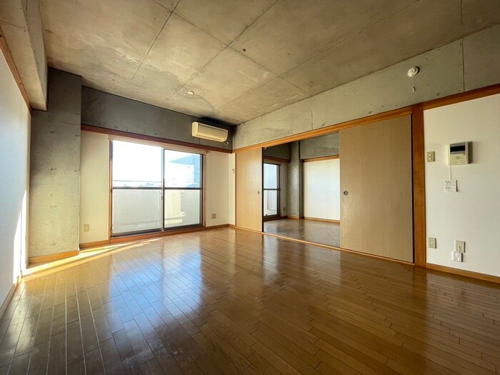 物件内観写真8　(居室)