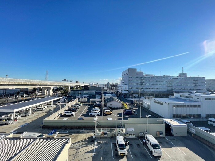 物件内観写真21　(室内からの展望)