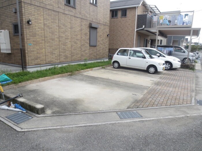 物件外観写真5　(駐輪場)