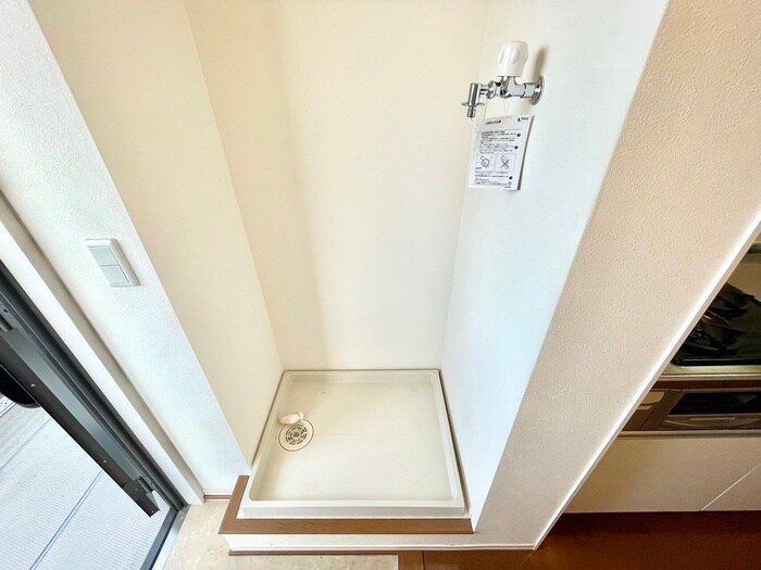 物件内観写真15　(洗濯機置場)