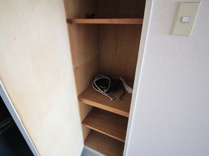 物件内観写真13　(靴箱)
