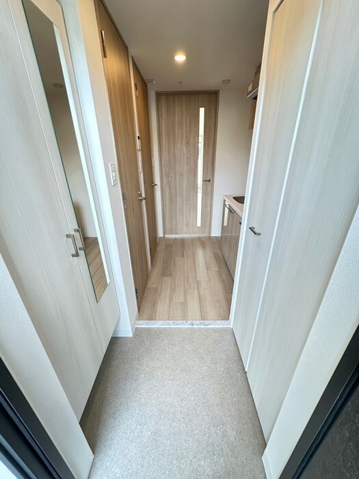 物件内観写真7　(玄関)