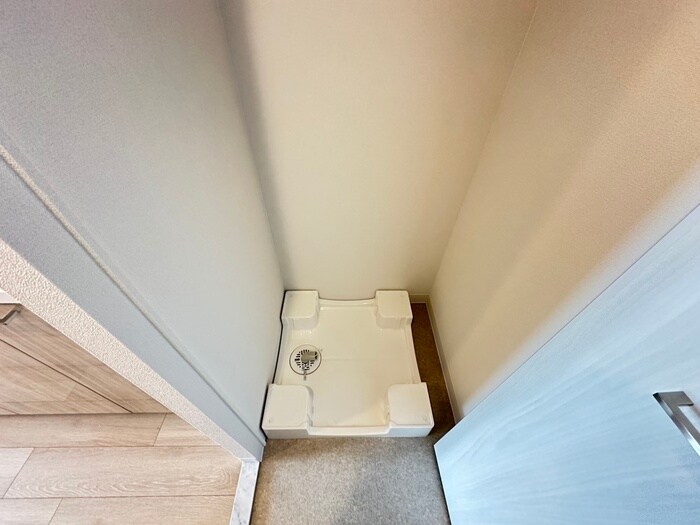 物件内観写真11　(洗濯機置場)