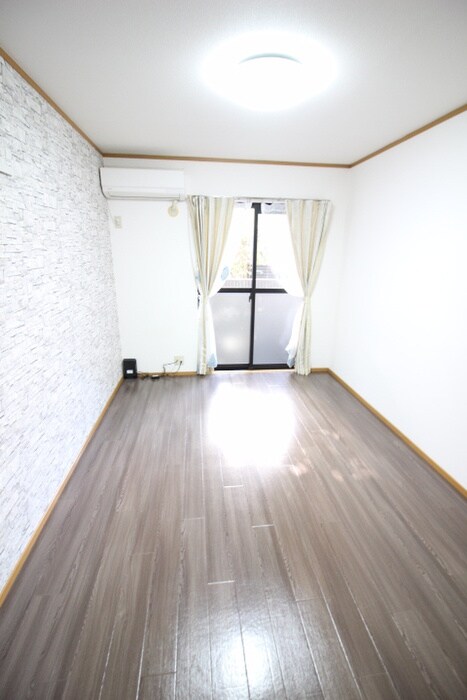 物件内観写真12　(居室)