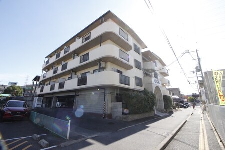 OKハイツ8号館外観写真