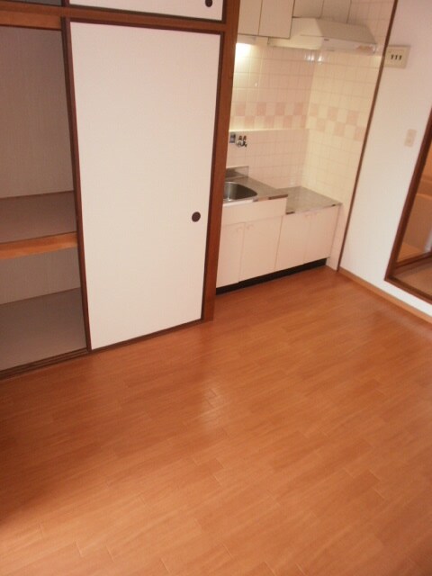 物件内観写真8　(内観写真)