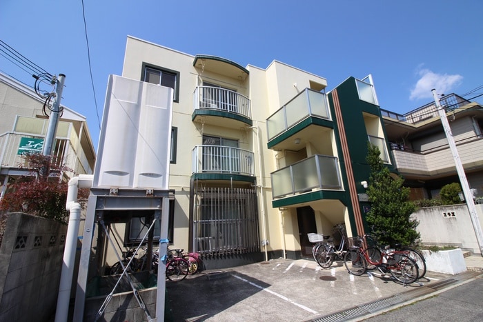 物件外観写真1　(外観写真)