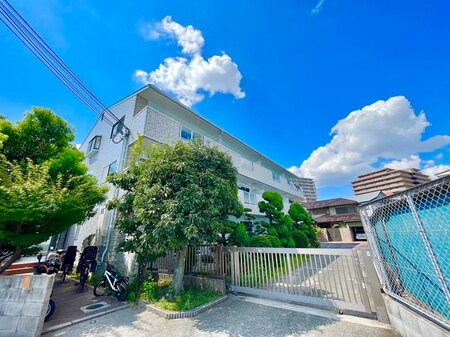 オーク上野芝外観写真