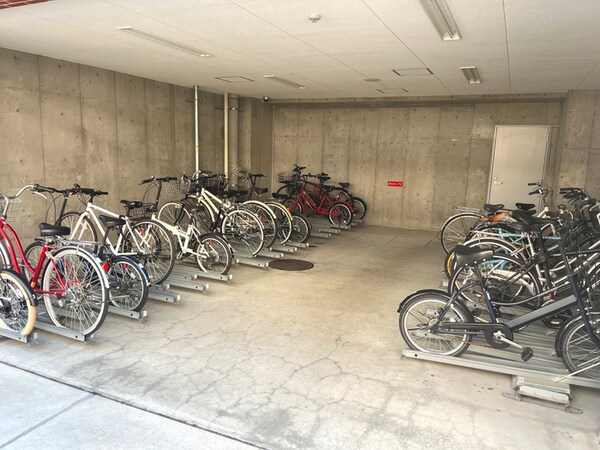 駐輪場