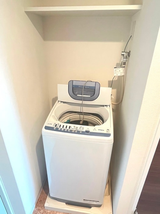 物件内観写真10　(洗濯機置場)