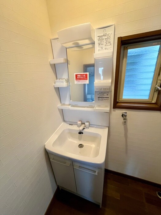 物件内観写真13　(洗面)