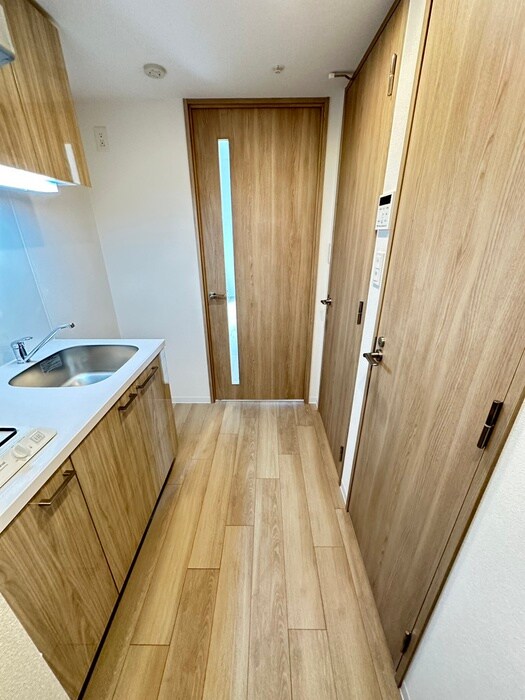 物件内観写真14　(廊下)