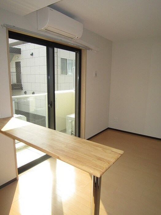 物件内観写真12　(居室)