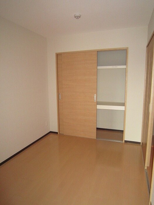 物件内観写真13　(収納)