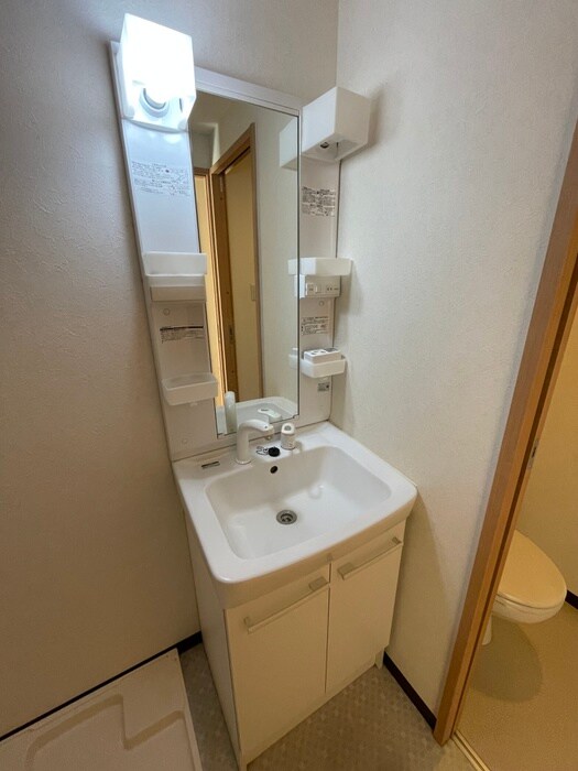 物件内観写真13　(洗面)