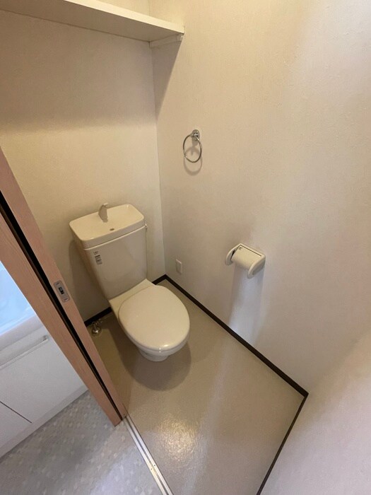 物件内観写真14　(トイレ)