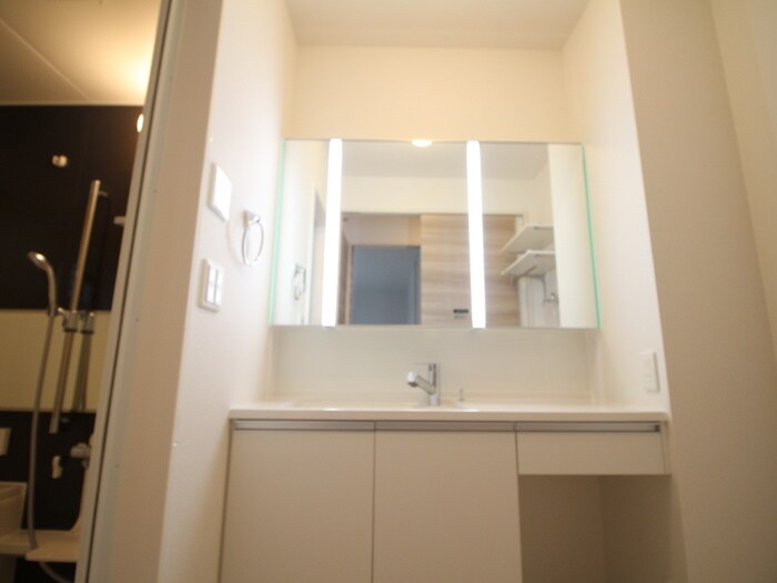 物件内観写真18　(洗面)