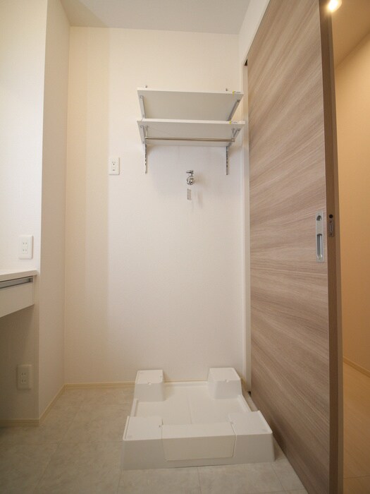 物件内観写真19　(洗濯機置場)