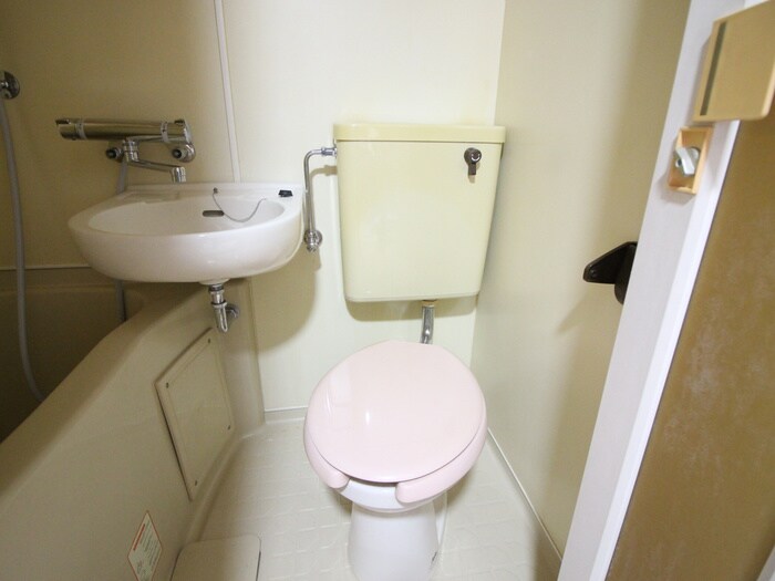 物件内観写真13　(トイレ)