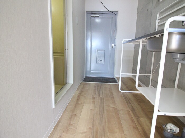 物件内観写真15　(玄関)