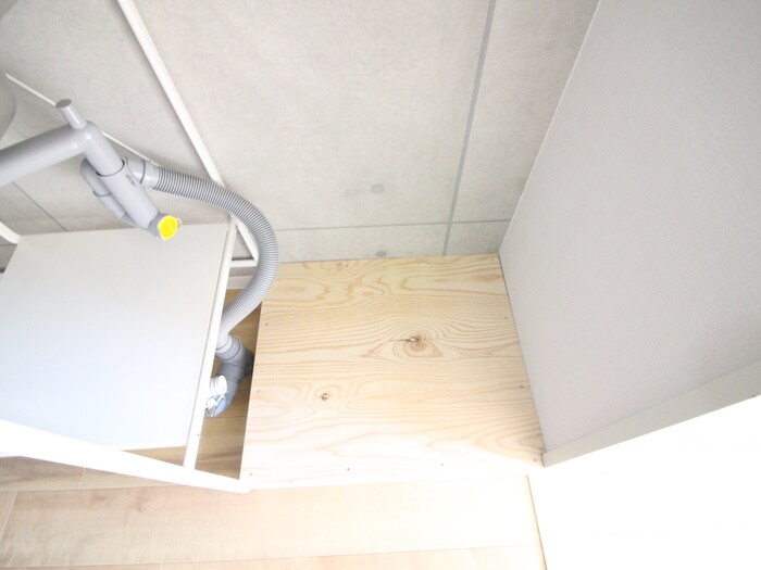 物件内観写真18　(洗濯機置場)