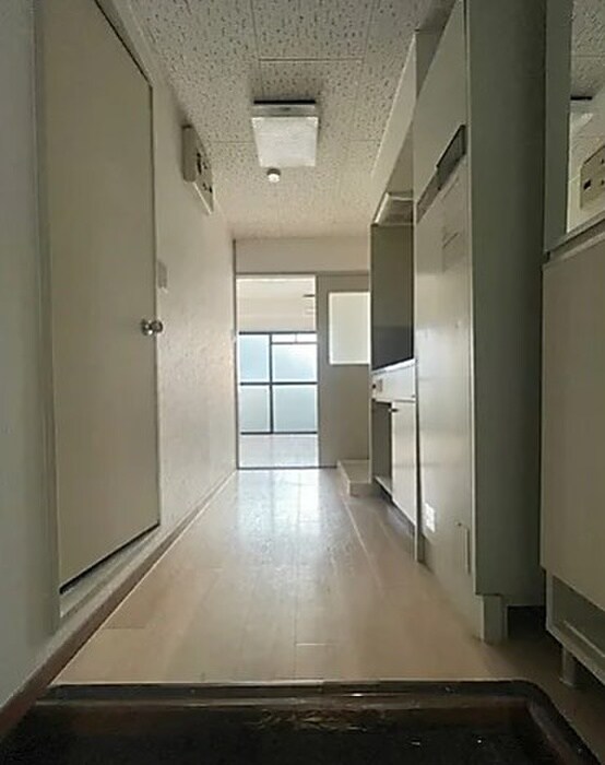 物件内観写真13　(廊下)