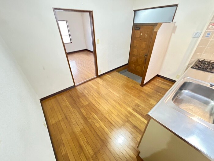 物件内観写真8　(居室)