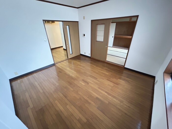 物件内観写真11　(居室)