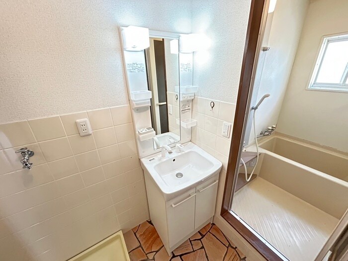 物件内観写真15　(洗面)