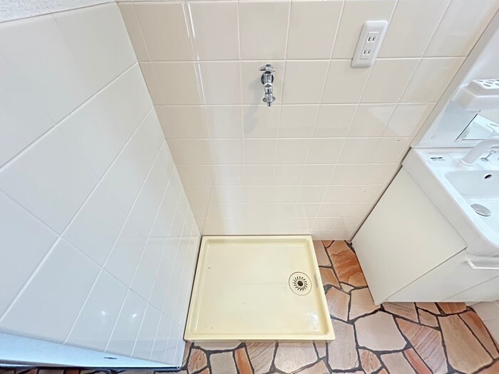 物件内観写真19　(洗濯機置場)