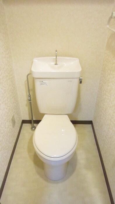 物件内観写真11　(トイレ)