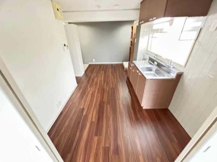 物件内観写真8　(居室)